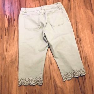 Light Teal Shorts Capri Pants